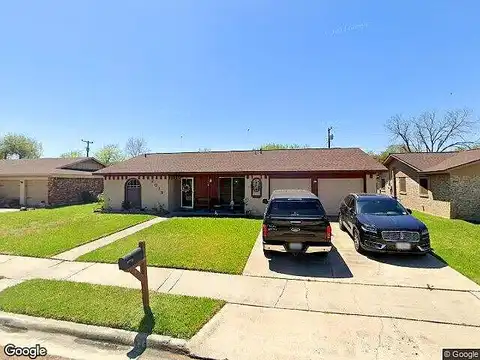 Mission Drive, Victoria, TX 77904