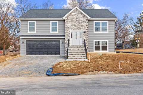 N Clover Ln, HARRISBURG, PA 17112