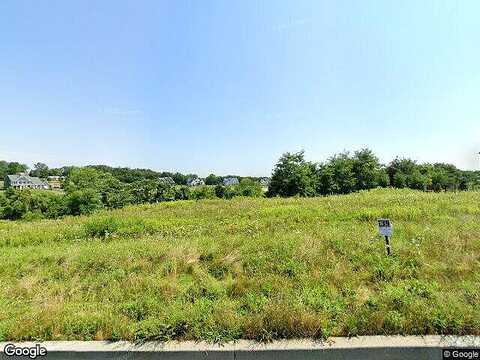 Willow Creek Ln, HUMMELSTOWN, PA 17036