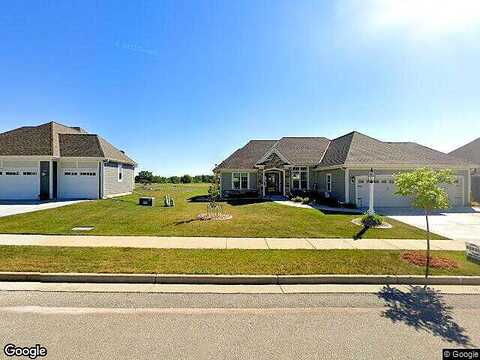 White Deer Trail, Waukesha, WI 53189