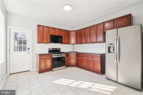 N 60Th St, PHILADELPHIA, PA 19151