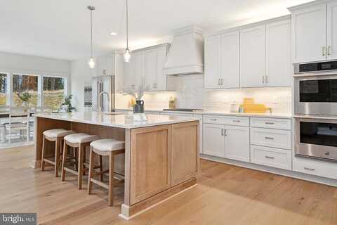 Bella Drive #2Md, BROOMALL, PA 19008