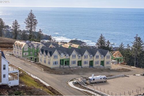 Ne Seascape Ave Unit 13  