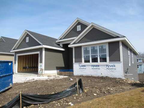 Oxbow Court, Pewaukee, WI 53072