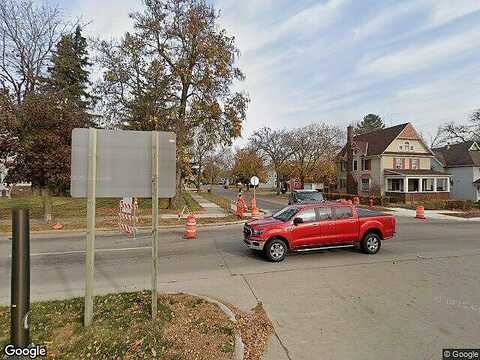 Armida Court, Reedsburg, WI 53959