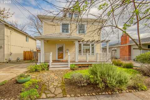 Ne 76Th Ave, Portland, OR 97213