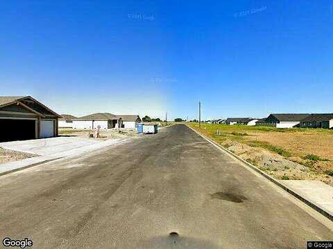 Grapevine St, Grandview, WA 98930