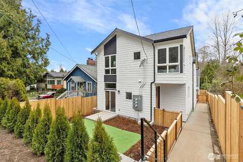 26Th Avenue Sw, Seattle, WA 98106