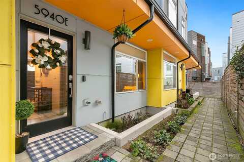 36Th Avenue S #E, Seattle, WA 98118