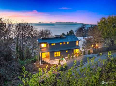 Aikins Avenue Sw, Seattle, WA 98116