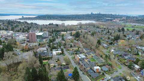 50Th, SEATTLE, WA 98105