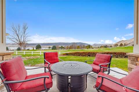 Sunserra Loop Nw #A-25, Quincy, WA 98848