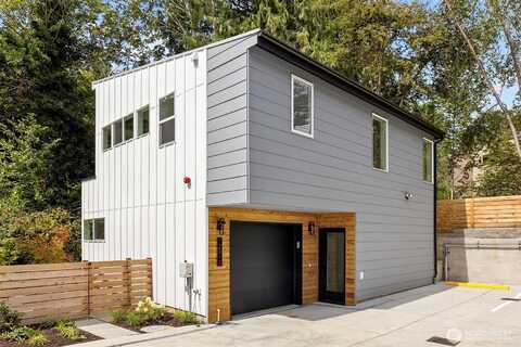 36Th Avenue Ne, Seattle, WA 98125