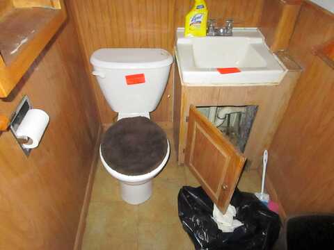 West, MAUSTON, WI 53948