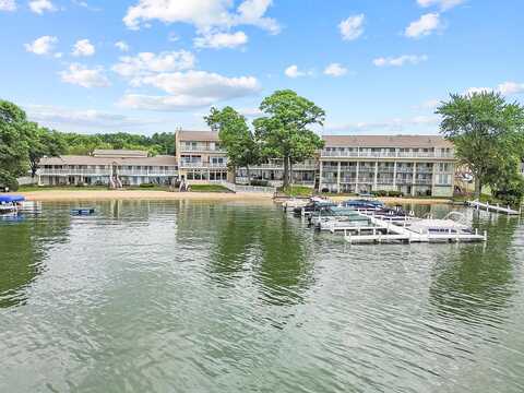 W5135 Sterlingworth Court #13, Elkhorn, WI 53121