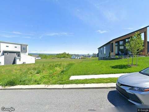Clover Dr #67, MYERSTOWN, PA 17067