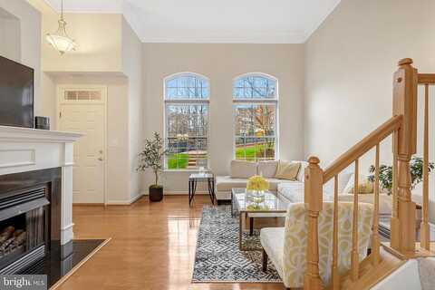 Beacon Grove Cir #805A, FAIRFAX, VA 22033
