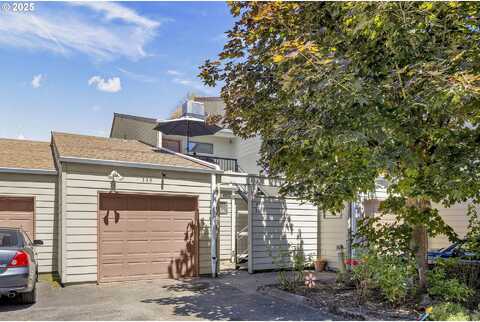 Se 146Th Ave #14, Portland, OR 97233