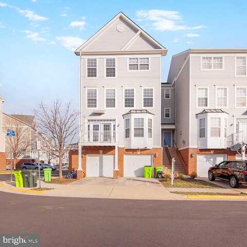 Curie Ct, HERNDON, VA 20171