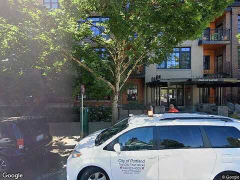 Nw Savier St #100, Portland, OR 97210