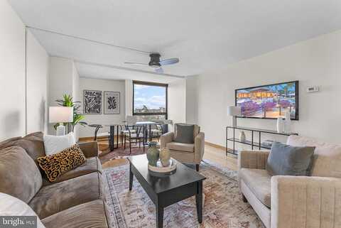 S 6Th St #608, PHILADELPHIA, PA 19106