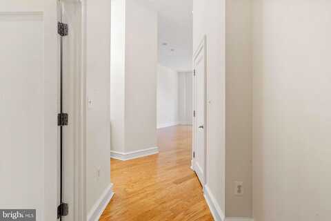 N 8Th St #105, PHILADELPHIA, PA 19106