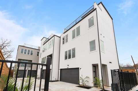 Sakowitz Street, Houston, TX 77020