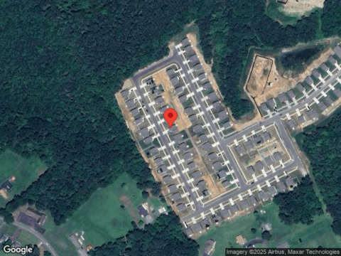 Russell Coghill St, BOWLING GREEN, VA 22427