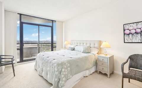 Greenway Plaza #14O, Houston, TX 77046