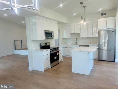 Ivystone Ct #300, RESTON, VA 20191