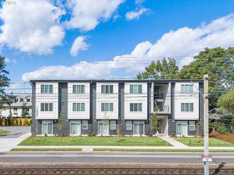 E Burnside St #25, Portland, OR 97216