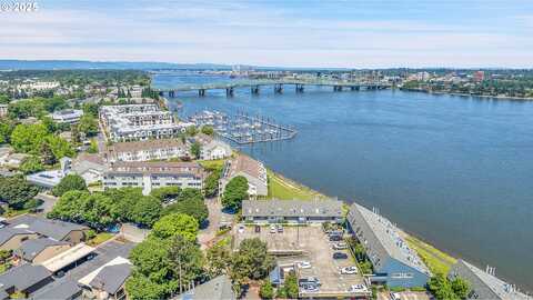 N Hayden Bay Dr #81, Portland, OR 97217