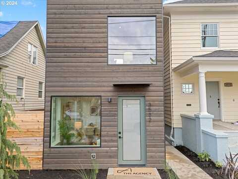 N Borthwick Ave #2, Portland, OR 97227