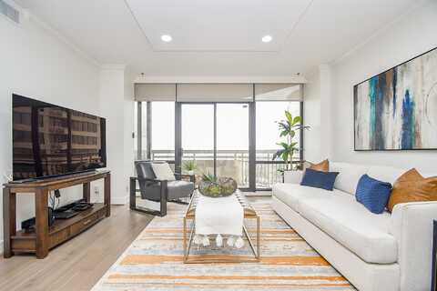 Greenway Plaza #24N, Houston, TX 77046