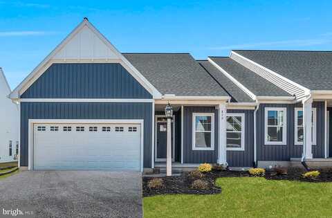 Shadowbrooke Dr, DOVER, PA 17315