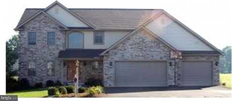 Rolling Meadow Rd, LEBANON, PA 17046