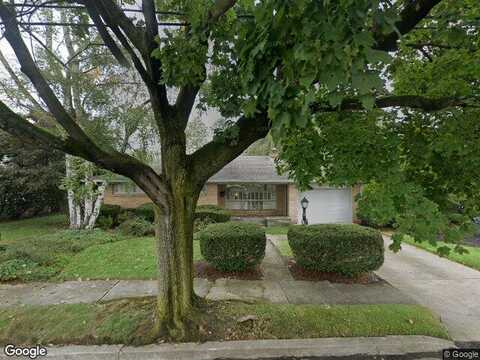 E Morton Street, Old Forge, PA 18618