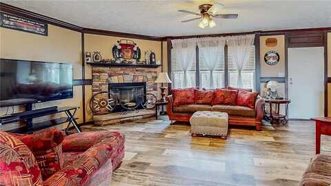 21722 Sibley RD, Sulphur Springs, AR 72768