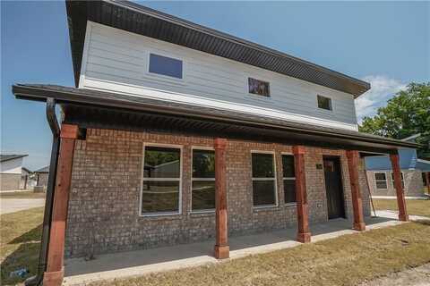 770 N Honey Locust BND, Fayetteville, AR 72704