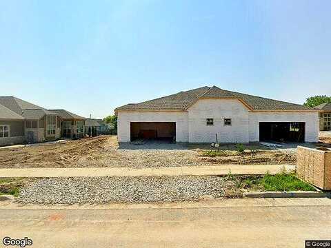 Standing Stone Drive #8-15, Waukesha, WI 53189
