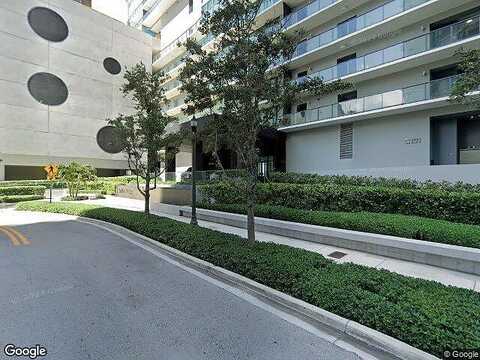 7Th, MIAMI, FL 33137