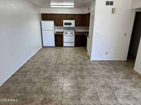6148 E GREENWAY Street, Mesa, AZ 85205