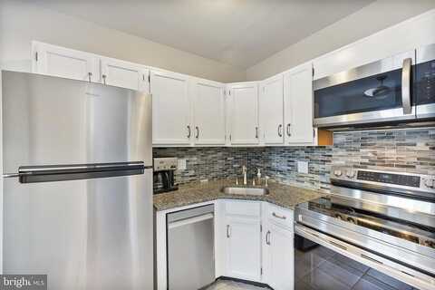Rhodes St N #66, ARLINGTON, VA 22201