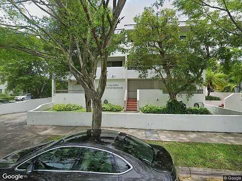 Salzedo, CORAL GABLES, FL 33134