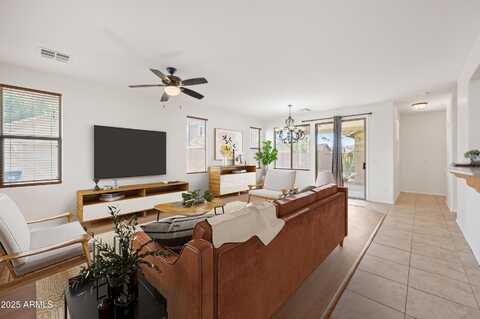 2873 S ARROYO Lane, Gilbert, AZ 85295