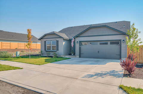 Nw 9Th Street, Redmond, OR 97756