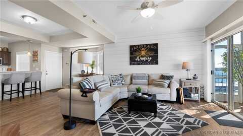 103 Harbour Towne Drive E, Lake Ozark, MO 65049