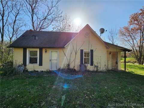 421 Versailles Street E, Versailles, MO 65084