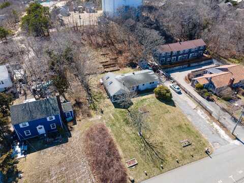 32 Winslow Street, Provincetown, MA 02657