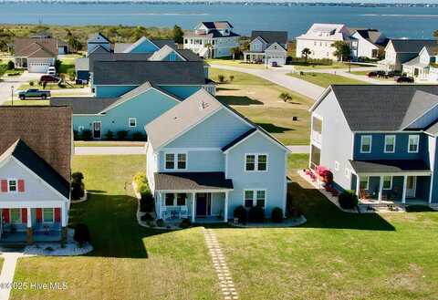 102 Bogue Harbor Court, Newport, NC 28570